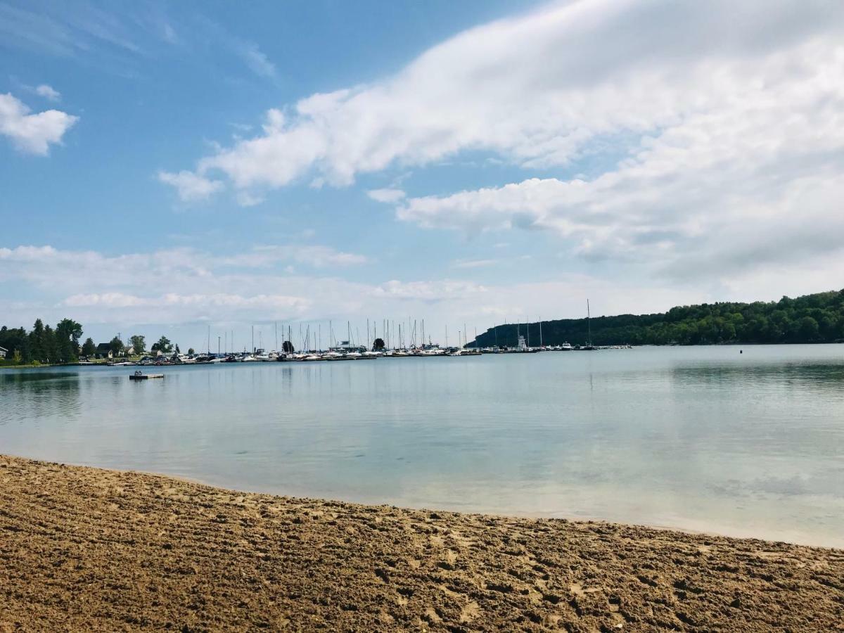Lakefront Hope LodgeMiller Lake エクステリア 写真
