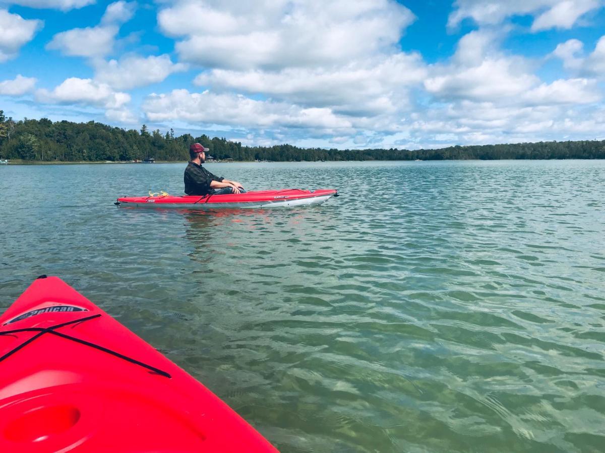 Lakefront Hope LodgeMiller Lake エクステリア 写真