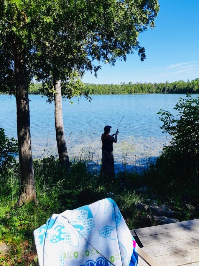 Lakefront Hope LodgeMiller Lake エクステリア 写真