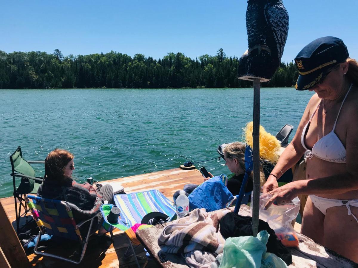 Lakefront Hope LodgeMiller Lake エクステリア 写真
